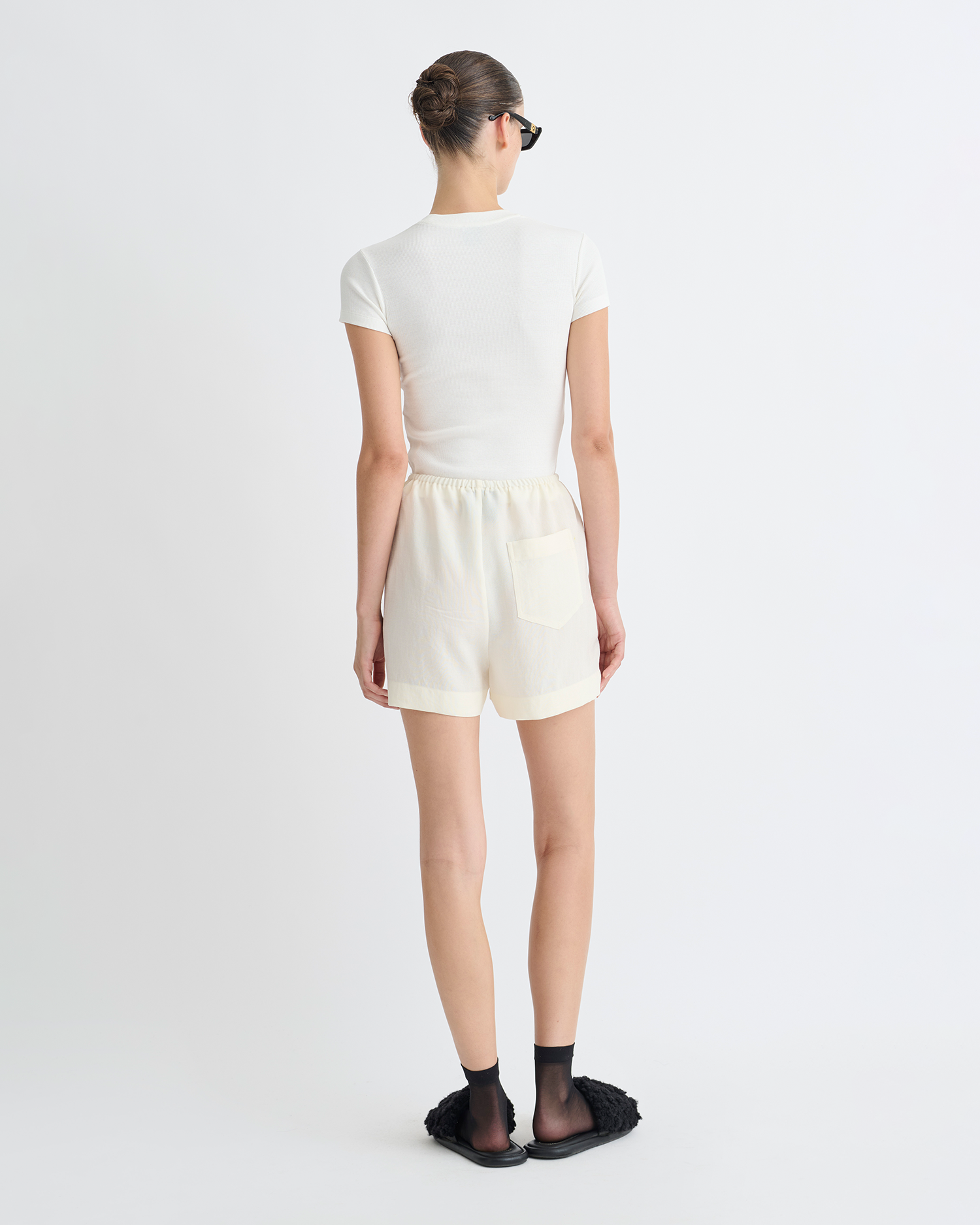 NW25FWST03671DYLLA_CREME_TECHLINEN_02.png